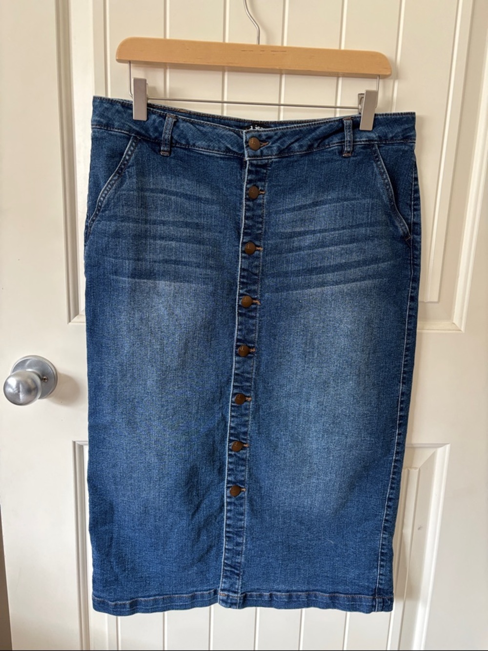 d.jeans Denim Button Front Skirt Size 14 Stretch Midi Blue Jean Skirt